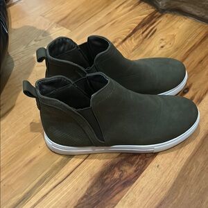 Bella Marie Green Chukka Boots with Elastic Panels